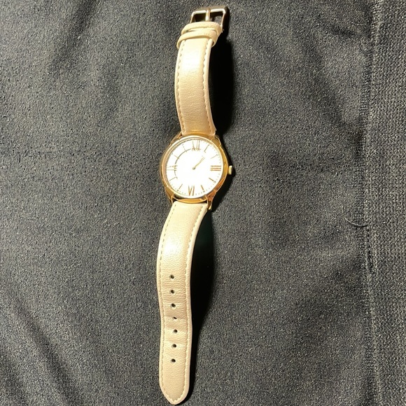 Preloved ANNE KLEIN Women's 36mm Watch Rose Gold MOP DIAL Lt. Pink Leather - Picture 3 of 9